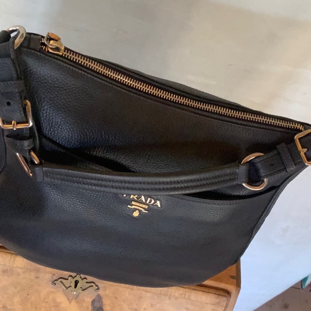 Prada Daino Vintage Shoulder Bag🖤 - Picture 12 of 16